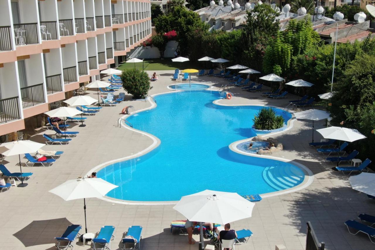 Avlida Hotel Paphos Exterior photo