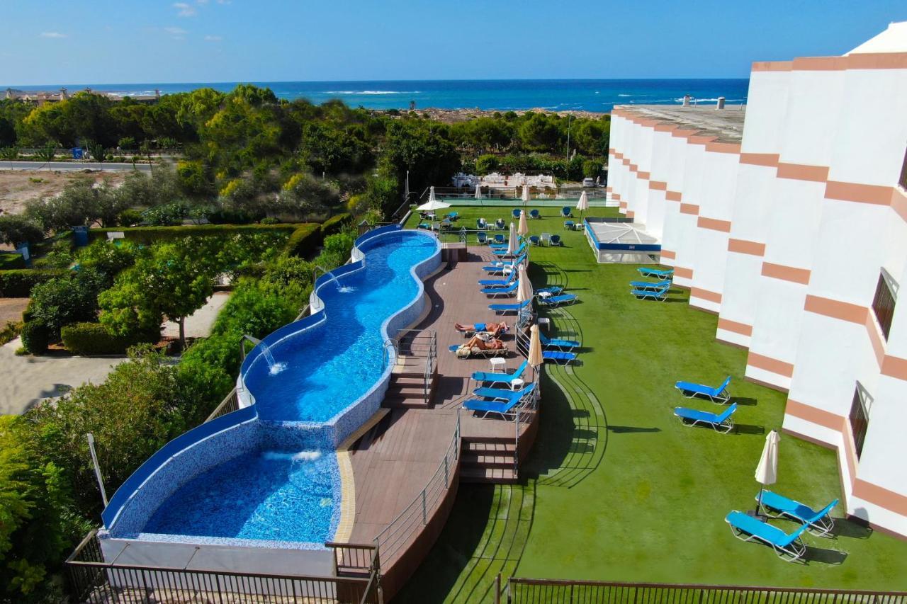 Avlida Hotel Paphos Exterior photo