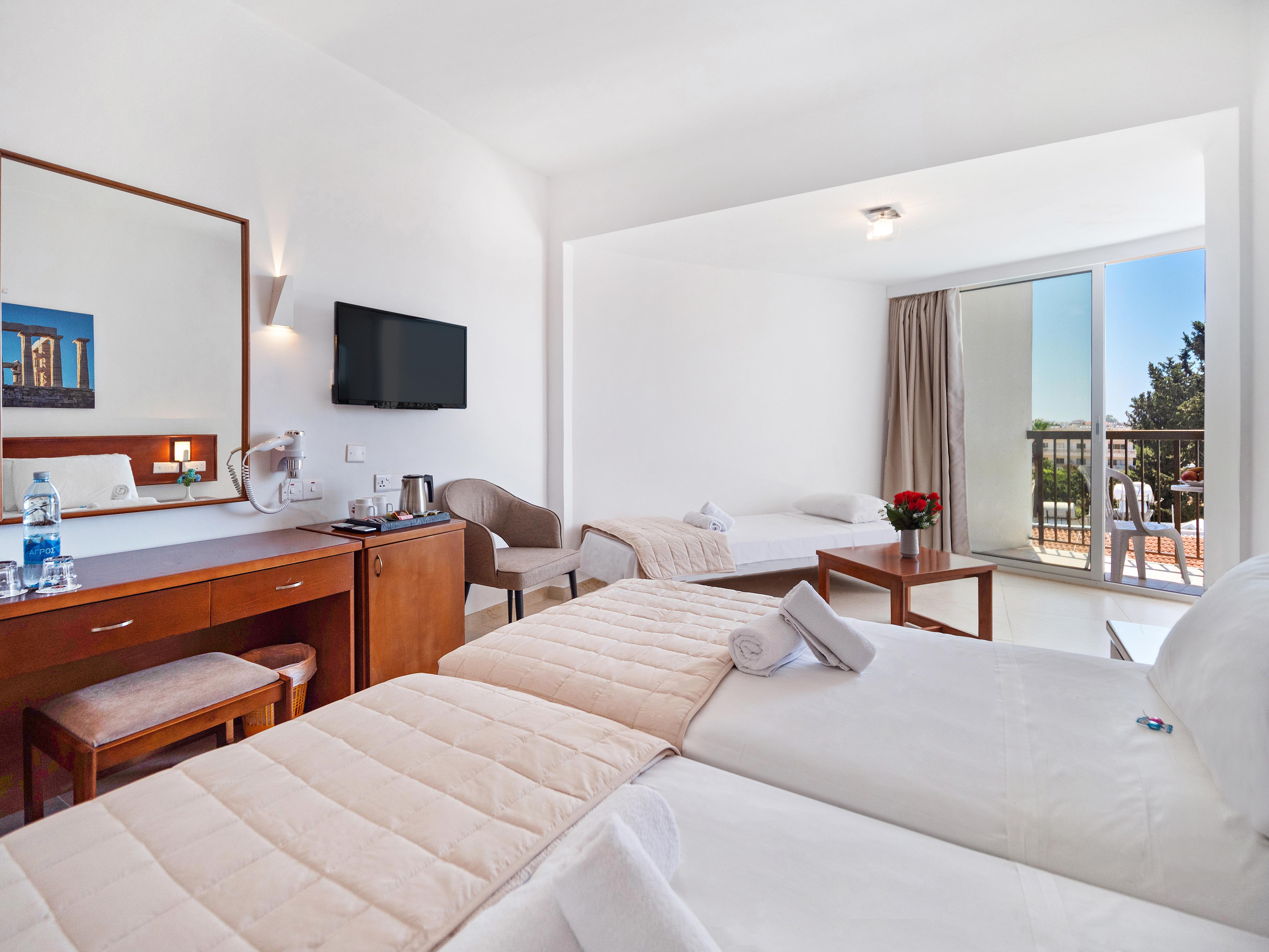 Avlida Hotel Paphos Exterior photo